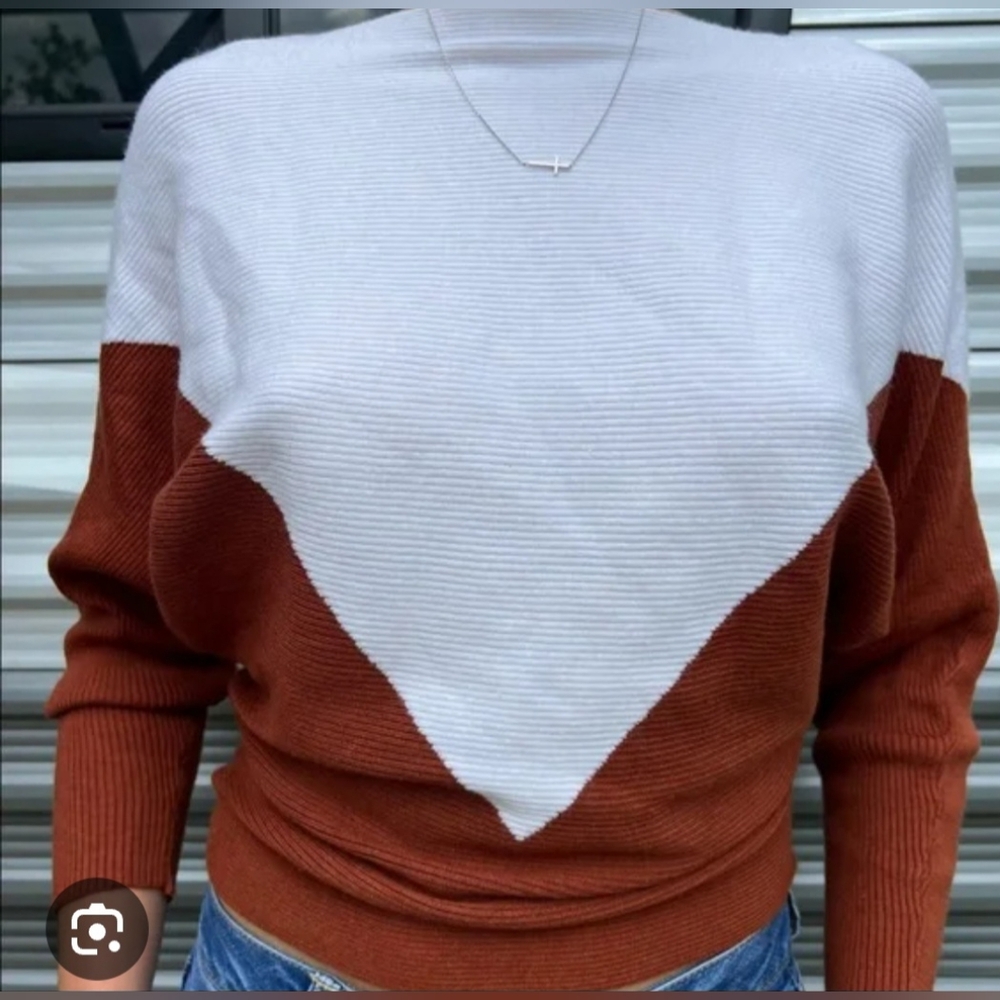 Northern Angel Colorblock Sweater - Green, Black And White